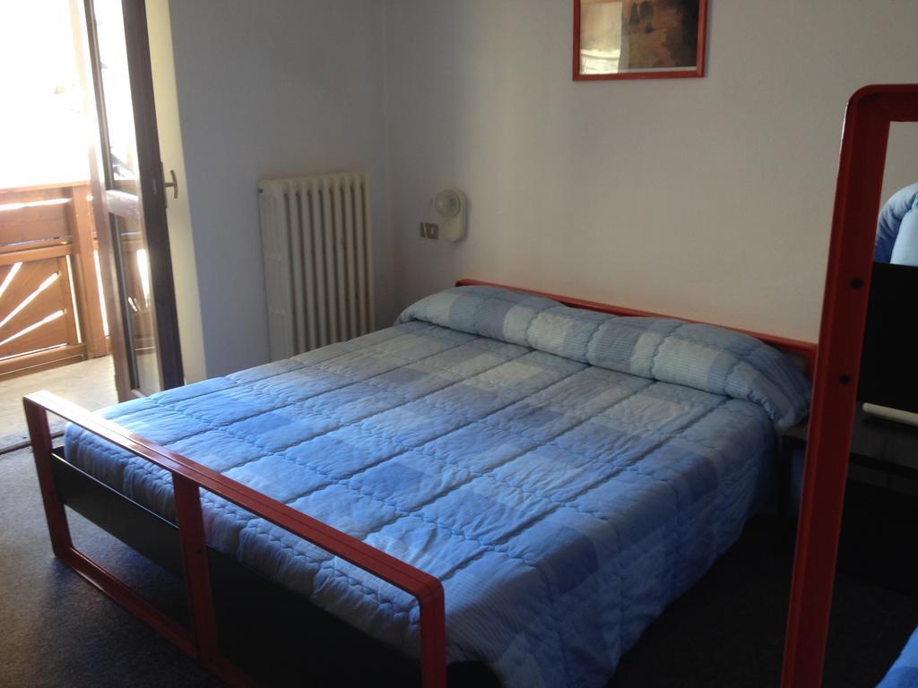 Hotel Rododendro Foppolo Ruang foto